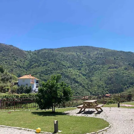 Fandega House - Rural Tourism * Loriga