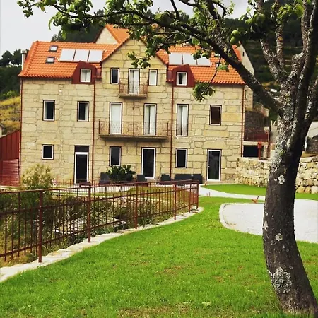 Fandega House - Rural Tourism * Loriga