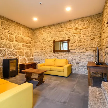 Farm stay Fandega House - Rural Tourism Loriga
