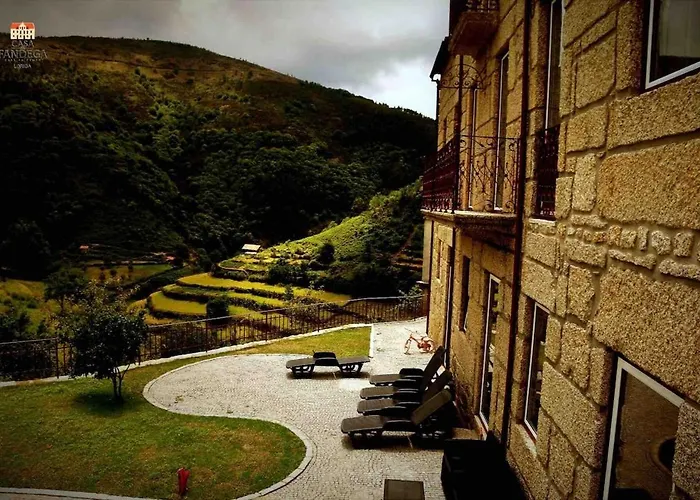 Alojamento de Turismo Rural Fândega House - Rural Tourism Loriga