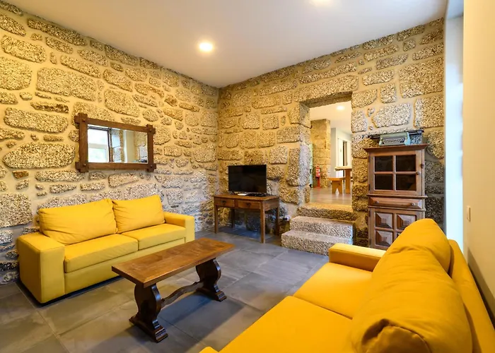 Fândega House - Rural Tourism Loriga