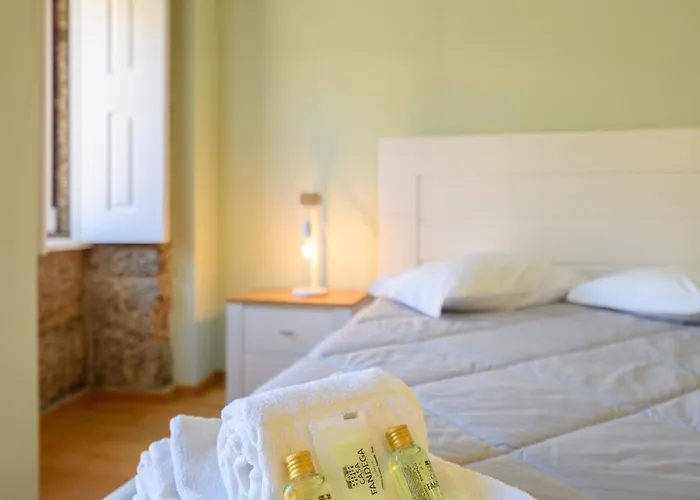 Fândega House - Rural Tourism * Loriga