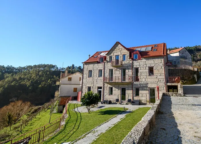 Fândega House - Rural Tourism Séjour à la ferme Loriga